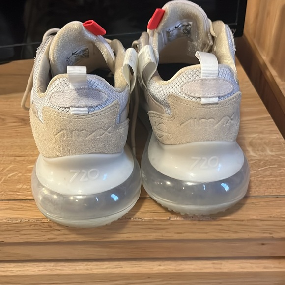 Nike air max 720 OBJ - Picture 3 of 5
